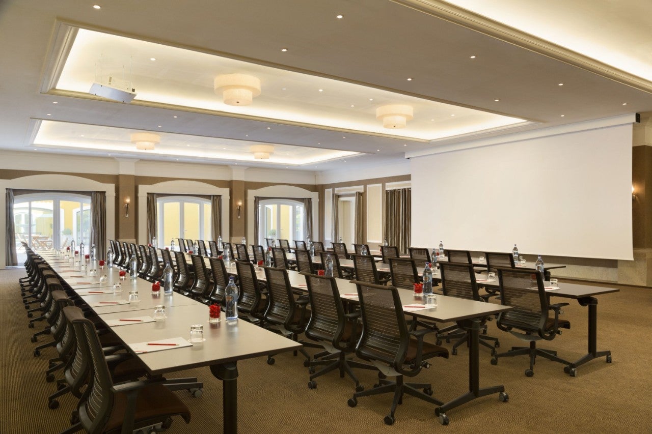 Campo Real Meeting Room 