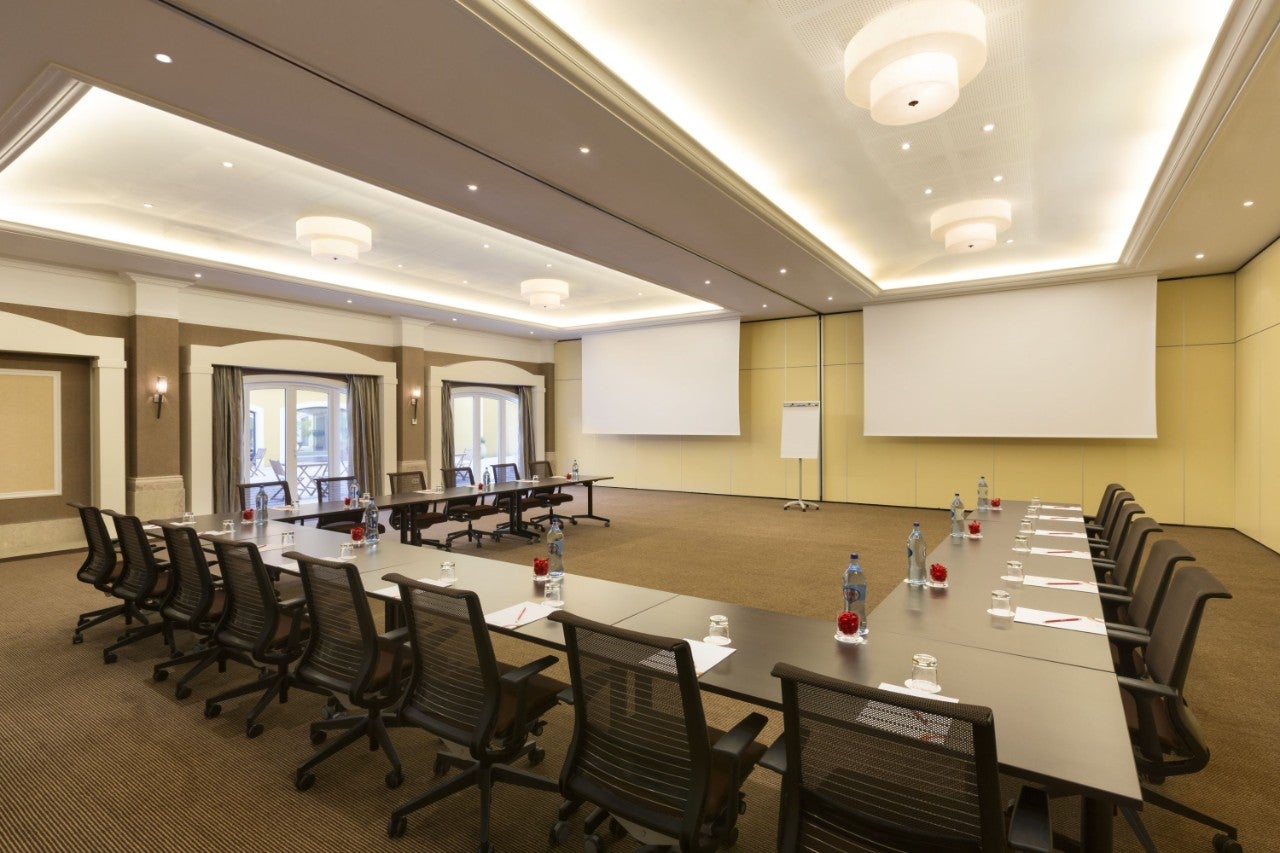 Campo Real Meeting Room 