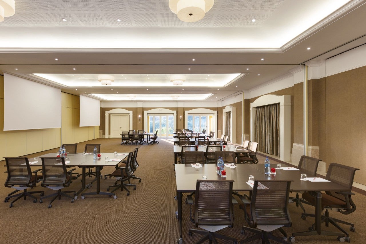 Campo Real Meeting Room 